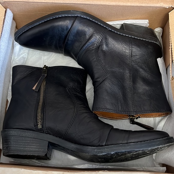 Nine West Vintage American Collection booties - Picture 2 of 14